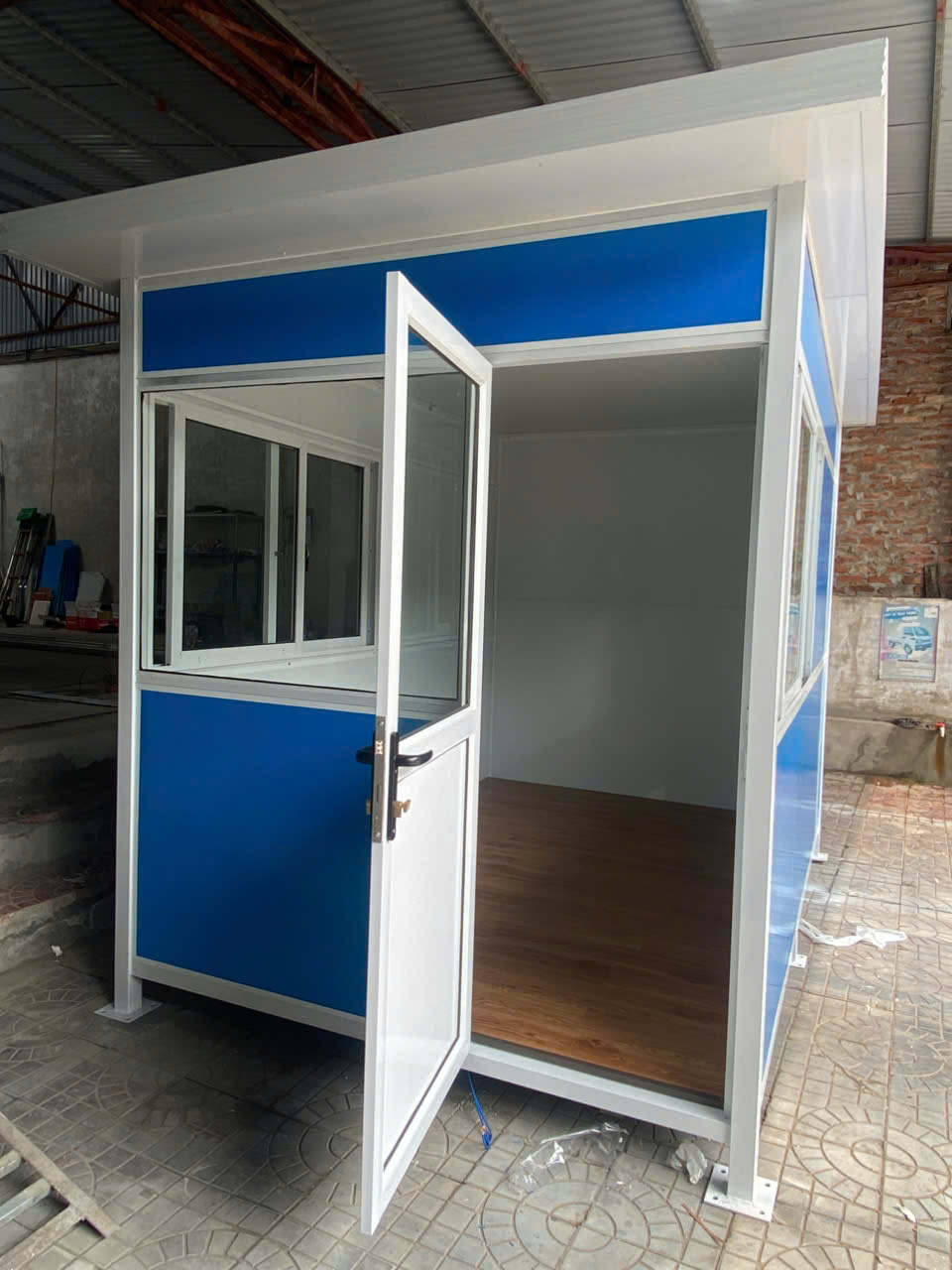 Cabin bảo vệ khung thép vách panel KT 2m*3m*2,45m134