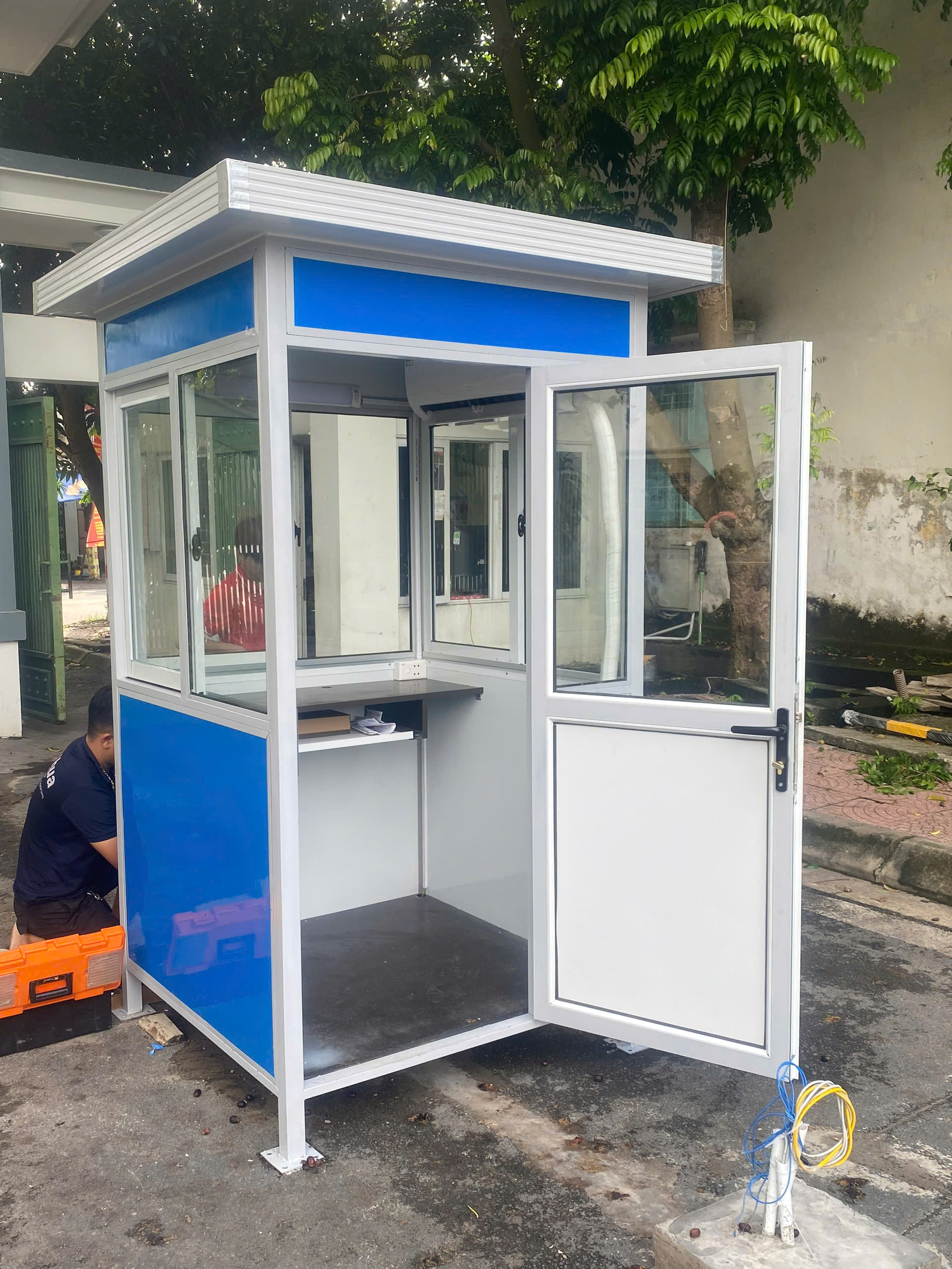 Cabin khung thép vách Panel kích thước 1,2m*1,2m*2,45m143
