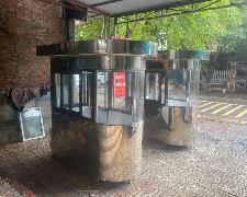 Cabin bảo vệ inox kính cong