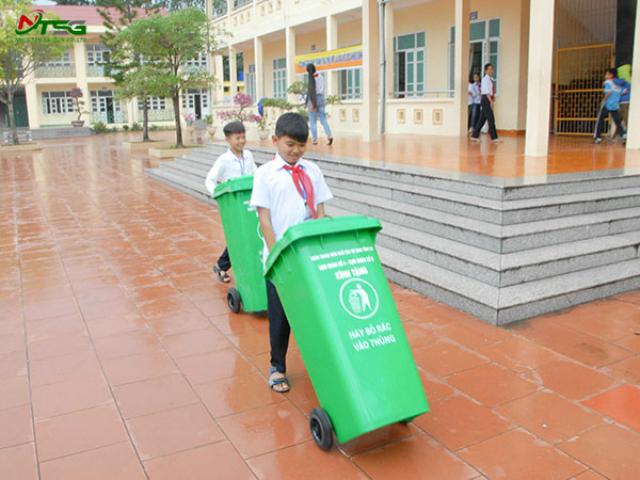 Hỗ trợ trẻ phát triển nhận thức màu sắc